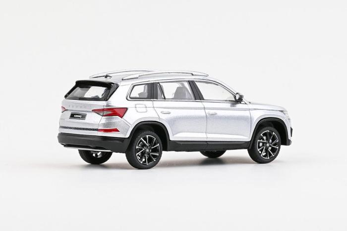 Škoda Kodiaq FL (2021) 1:43 - Stříbrná Brilliant Metalíza