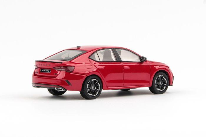 Škoda Octavia IV RS (2020) 1:43 - Červená Velvet Metalíza