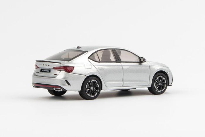 Škoda Octavia IV RS (2020) 1:43 - Stříbrná Brilliant Metalíza