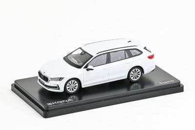 Škoda Superb IV Combi (2023) 1:43 - Bílá Purity