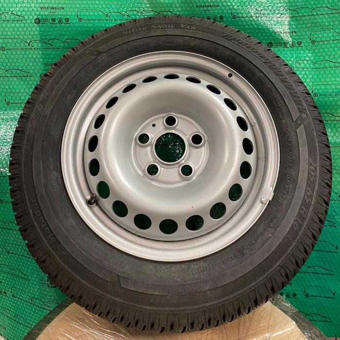 Sada kompletních zimních kol 205/65 R16C 107/105T MPS530 Matador Sibir Snow Van