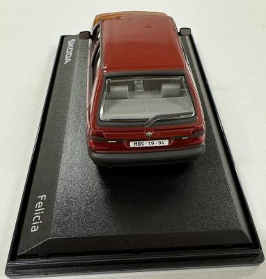 Model Felicia (1994) 1:43 - ČERVENÁ