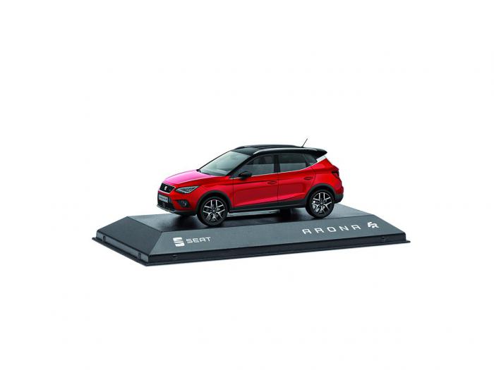 Model SEAT Arona FR červená 1:43