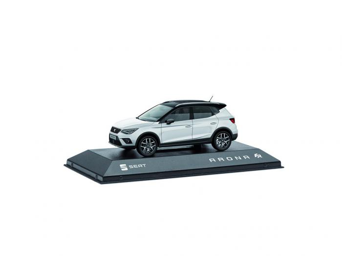 Model SEAT Arona bílá 1:43