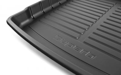 Plastová vana do zavazadlového prostoru