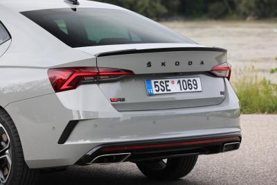 Náhled ŠKODA zadní nápis velký Octavia IV - černý