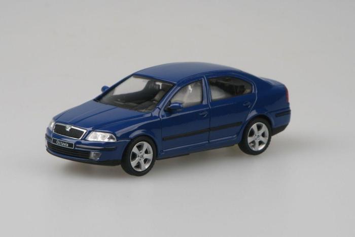 Škoda Octavia II (2004) 1:43 - Modrá Dynamic Uni