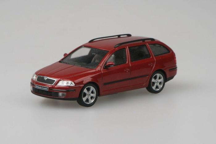 Škoda Octavia II Combi (2004) 1:43 - Červená Flamenco Metalíza