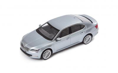 Náhled Model Superb III 1:43 - BUSINESS GREY