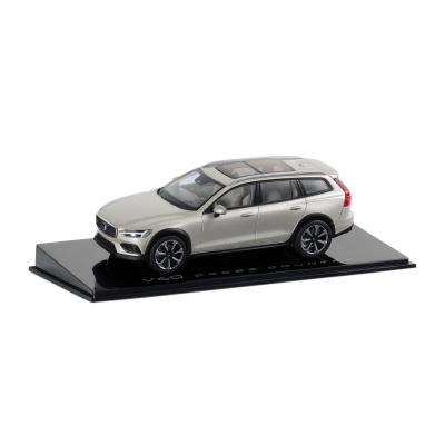 Náhled Volvo V60 CC 1:43 - Zlatavě stříbrná